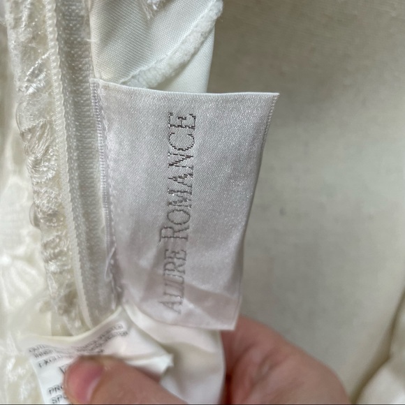 Allure Romance 3057 wedding dress with sleeves and veil size 12 ivory - Picture 12 of 17